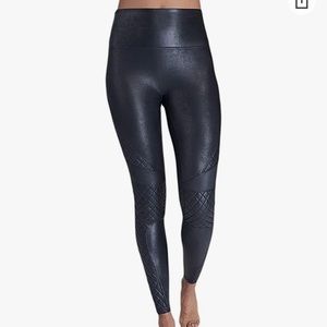 Spanx quilted faux leather leggings size Small